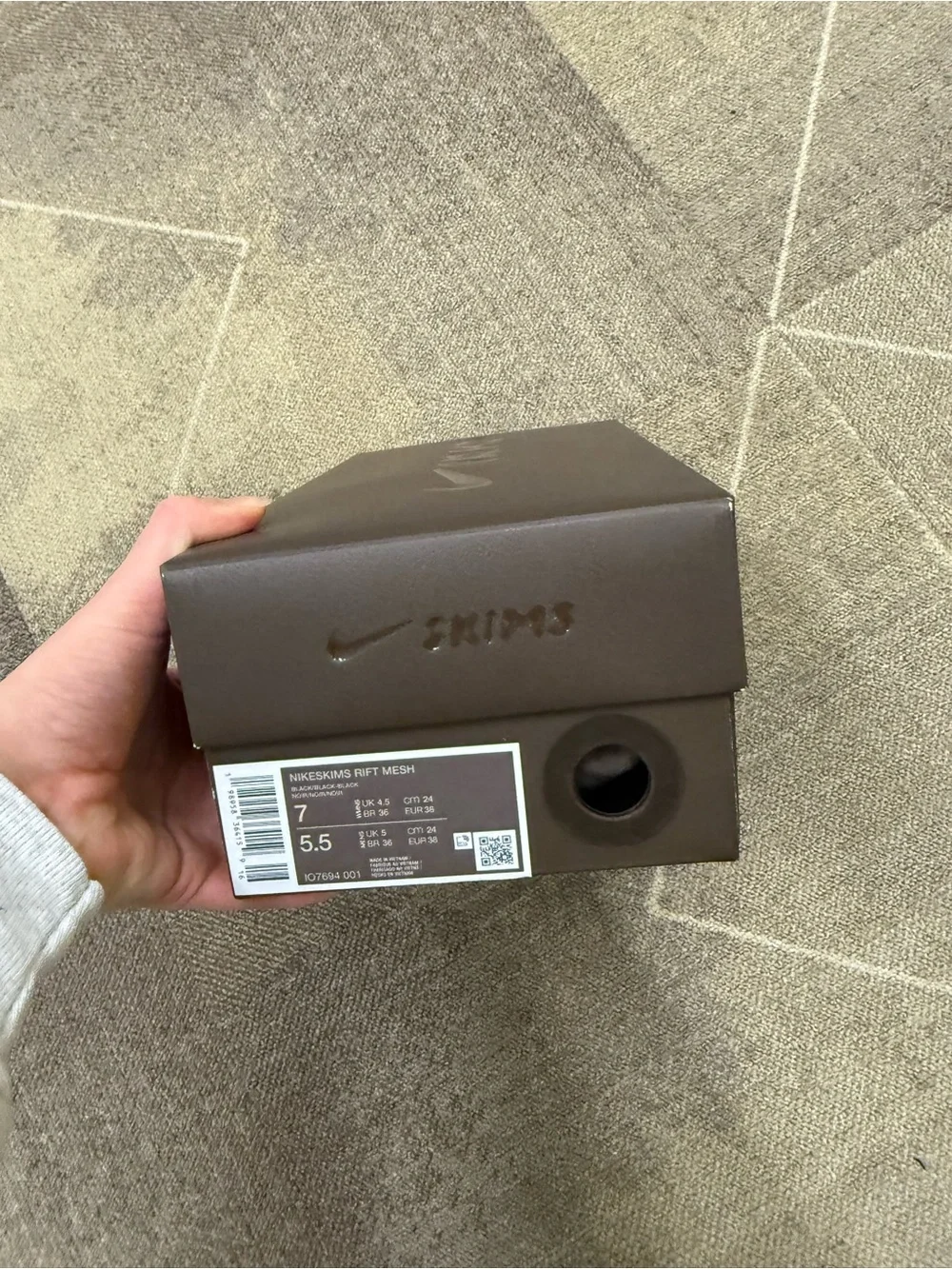 NikeSKIMS rift